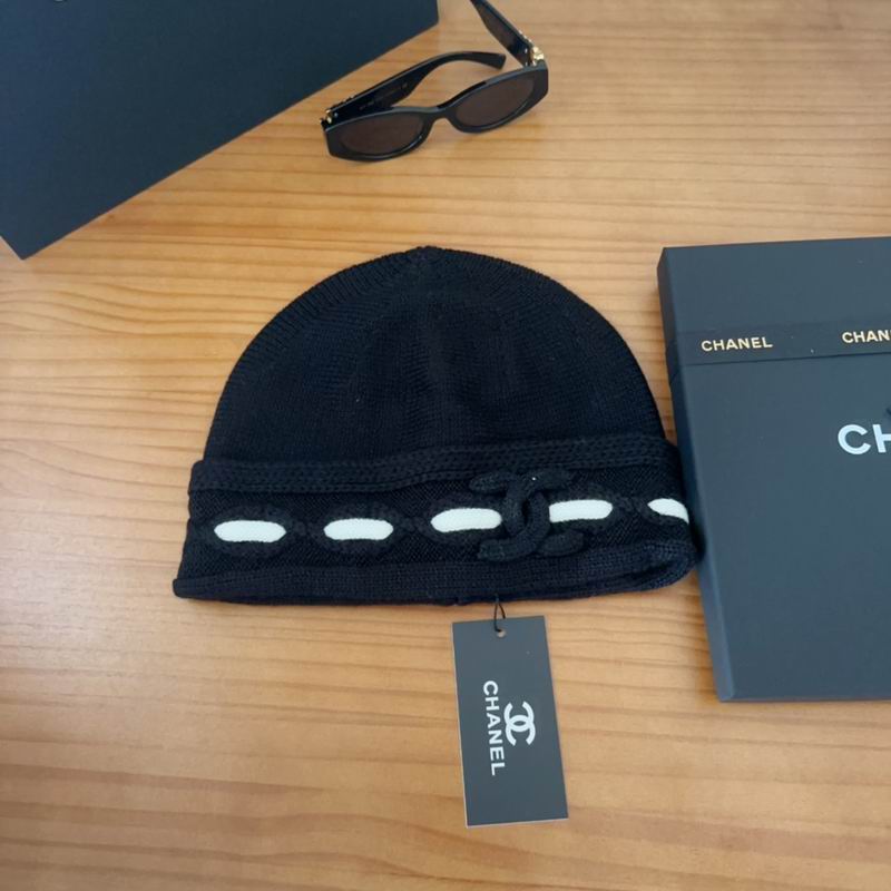 Chanel hat dx (2824)