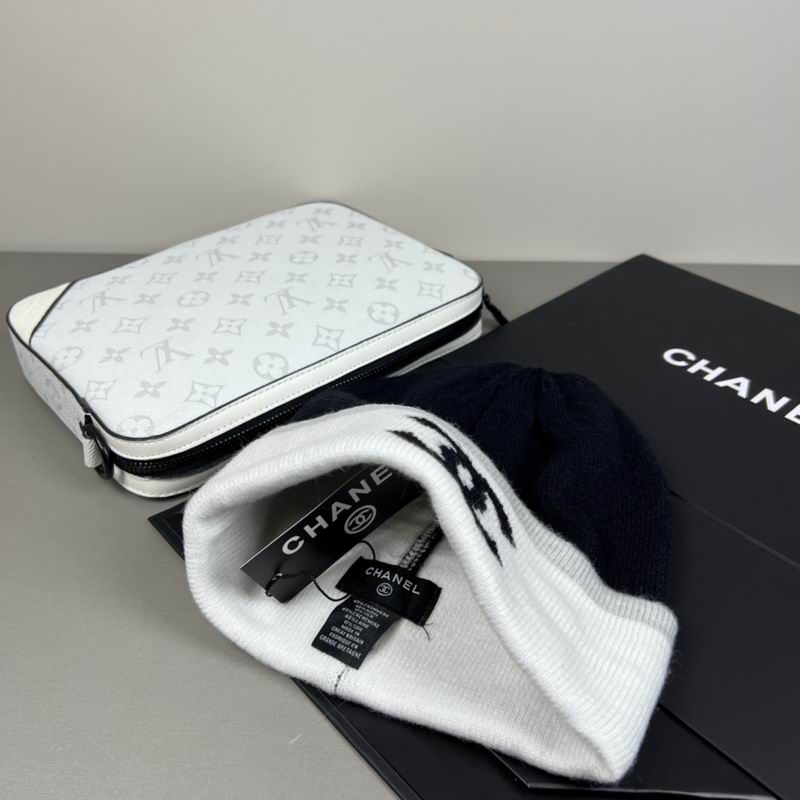 Chanel hat dx (3235)