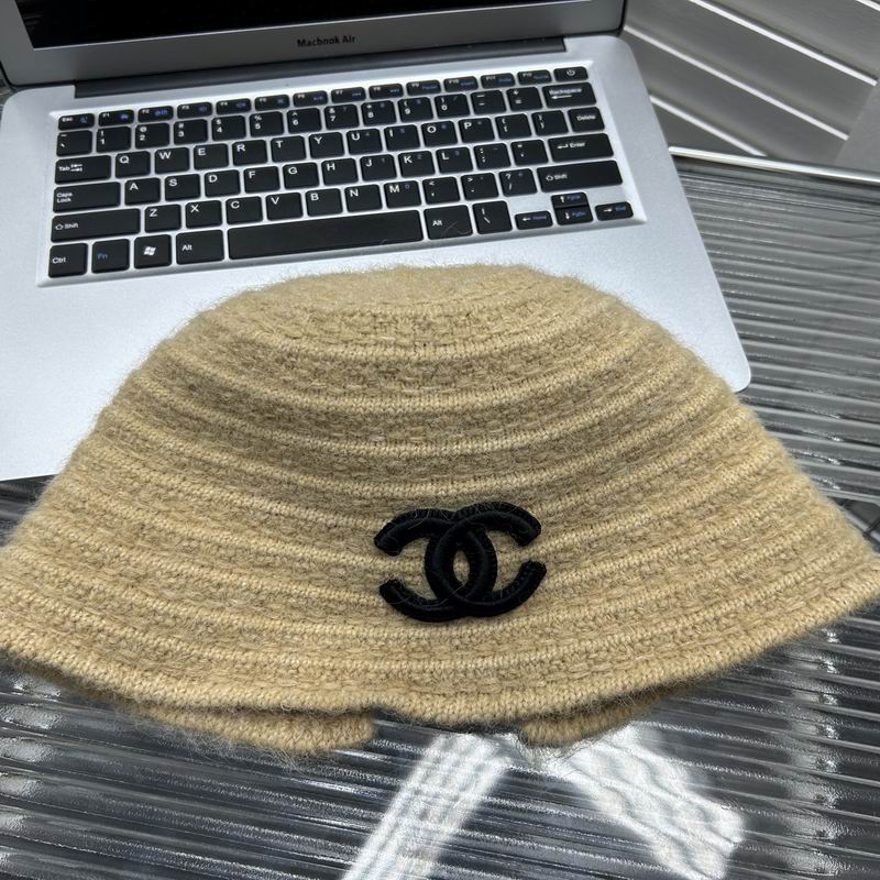 Chanel hat dx (847)