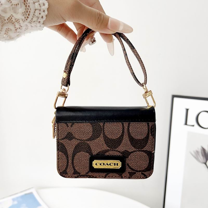 Coach card bag (70)