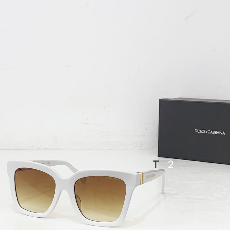 DG DG4498 55 20-140 B02