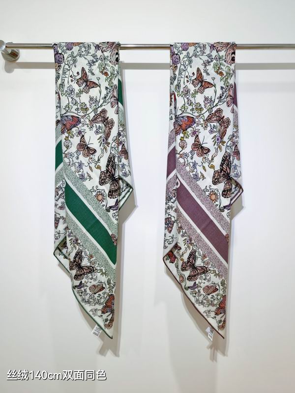 Dior Scarf 140X140cm 70%羊绒30%真丝 E34 (1)