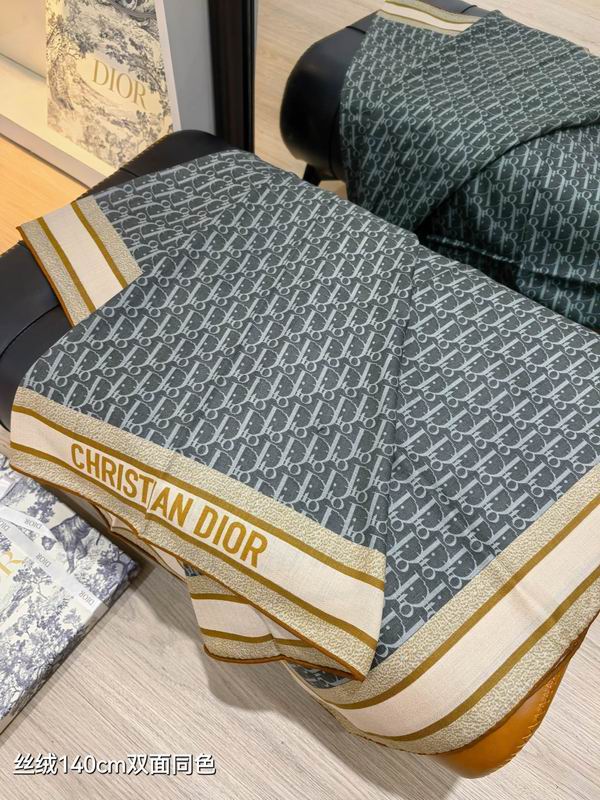 Dior Scarf 140X140cm 70%羊绒30%真丝 E41 (4)