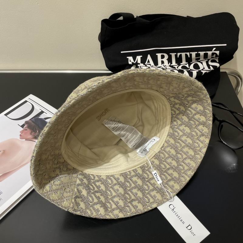 Dior hat dx (127)