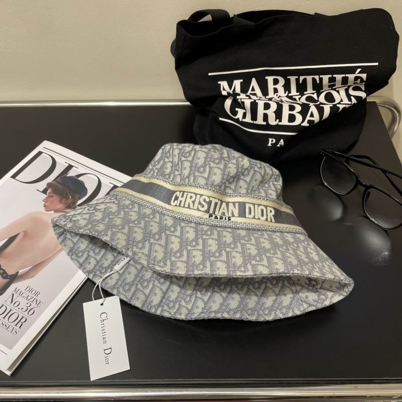 Dior hat dx (132)