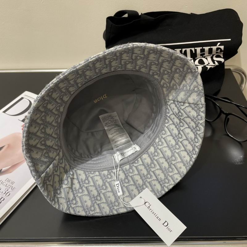 Dior hat dx (136)