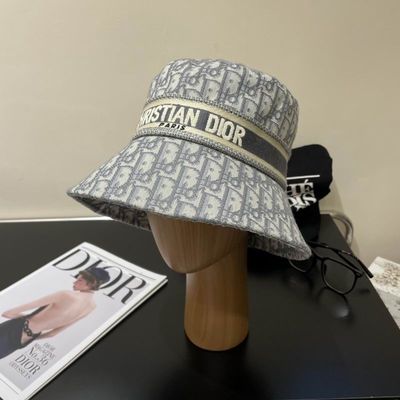 Dior hat dx (139)