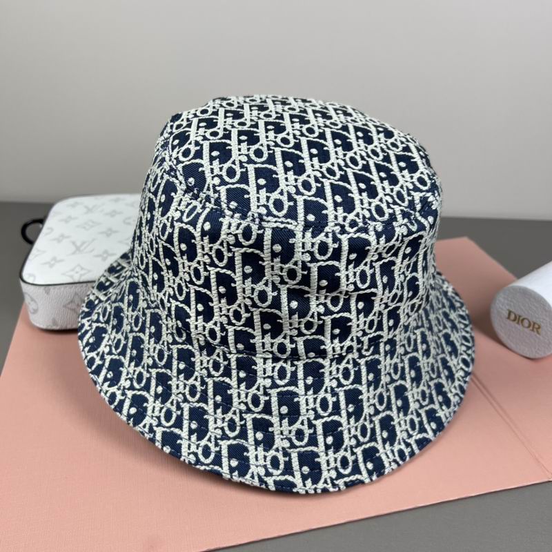 Dior hat dx (550)