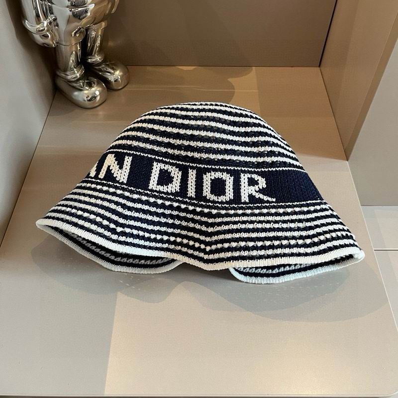 Dior hat dx (697)