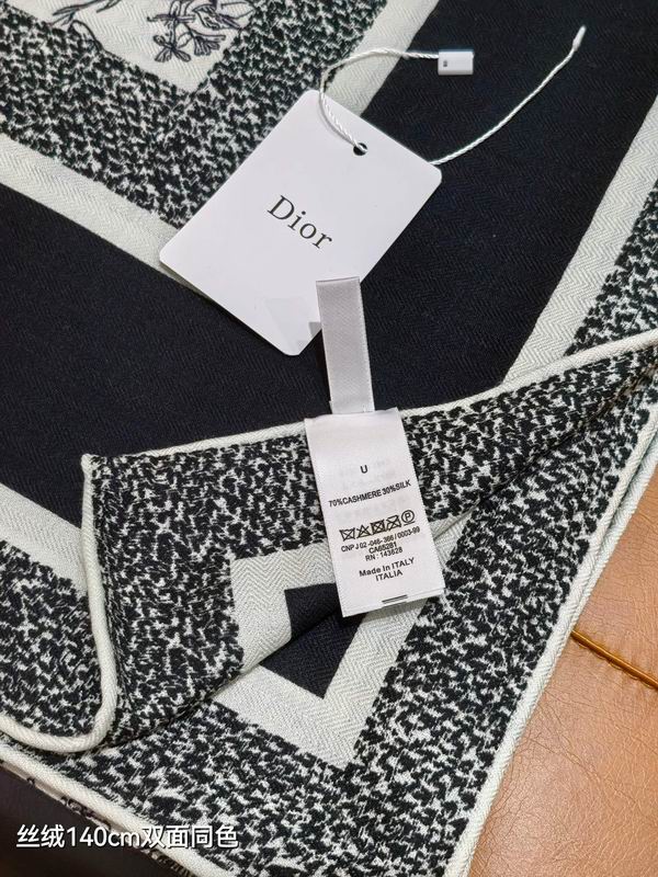 Dior scarf 140X140cm 70%羊绒30%真丝 E35 (4)
