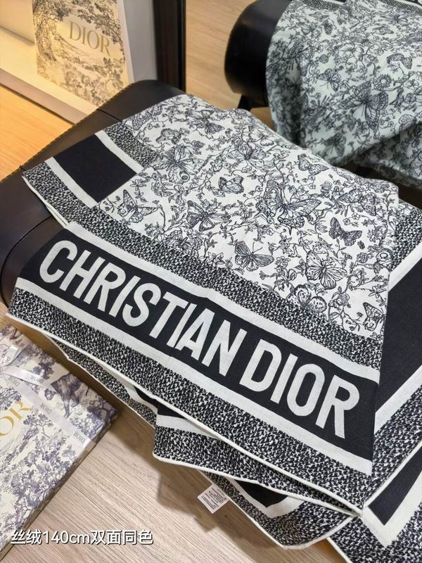 Dior scarf 140X140cm 70%羊绒30%真丝 E35 (5)