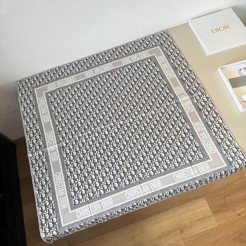 Dior silk scarf 90X90cm hm (9)
