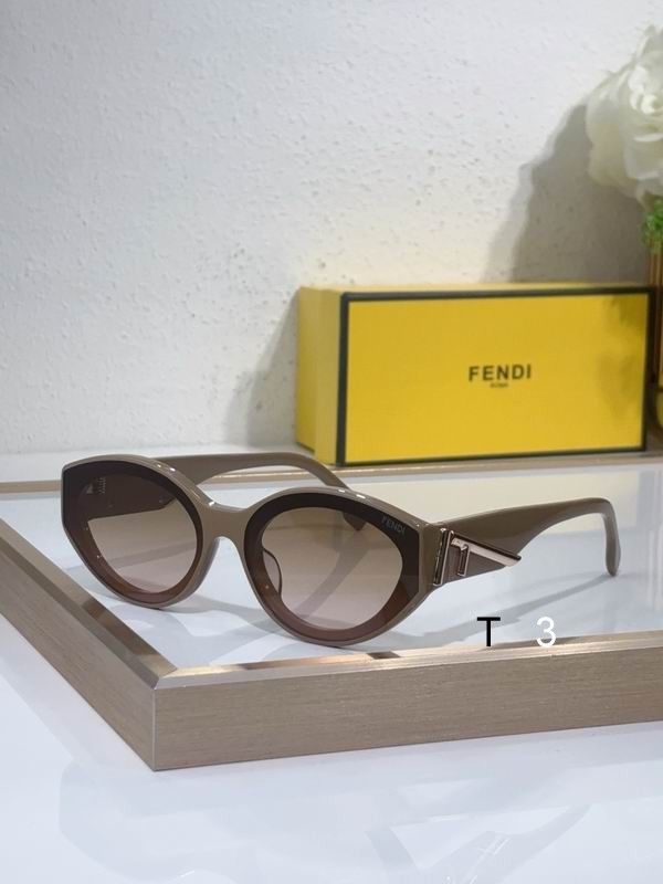 Fendi E0A056V 63 15-145 c05