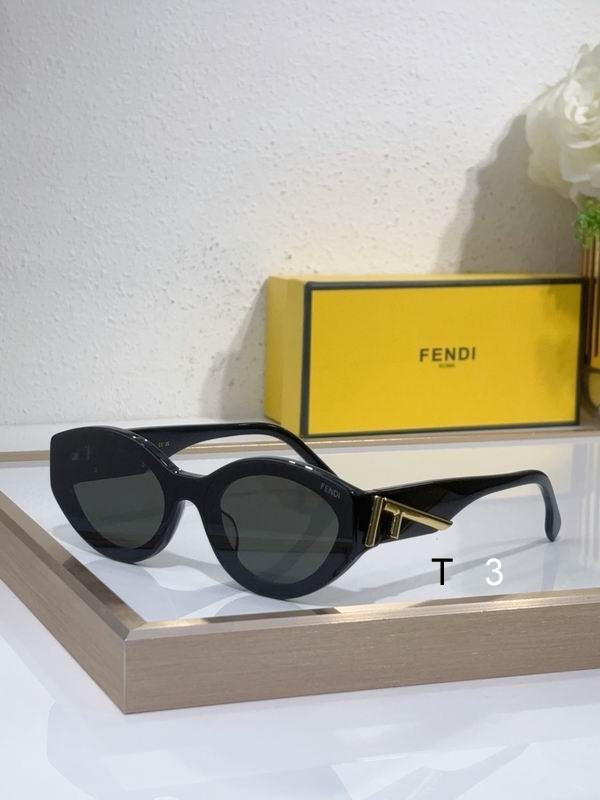 Fendi E0A056V 63 15-145 c06