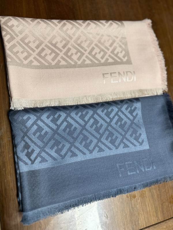 Fendi Scarf 140X140cm E37 (1)