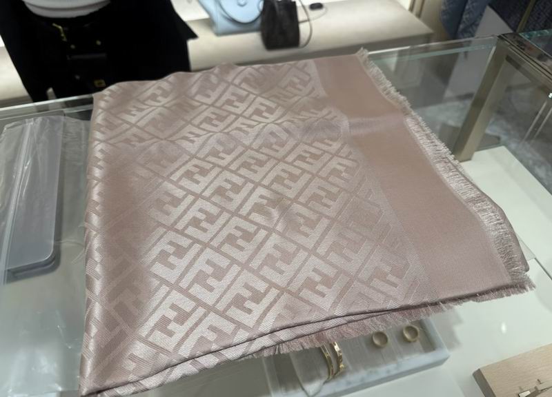 Fendi Scarf 140X140cm E37 (4)