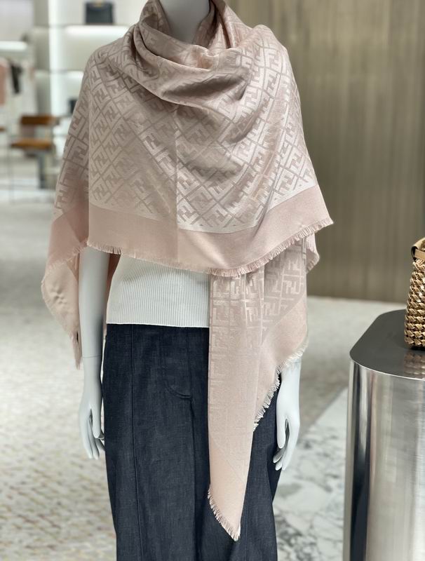 Fendi Scarf 140X140cm E37 (6)