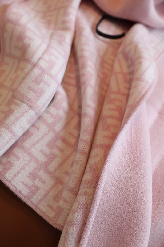 Fendi cloak E05 (11)