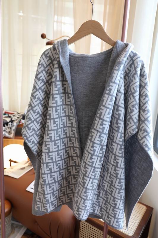 Fendi cloak E05 (23)