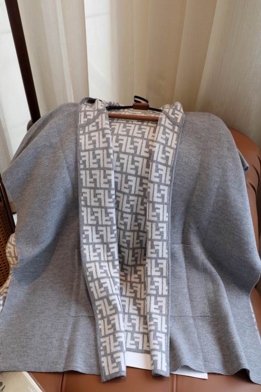 Fendi cloak E05 (25)