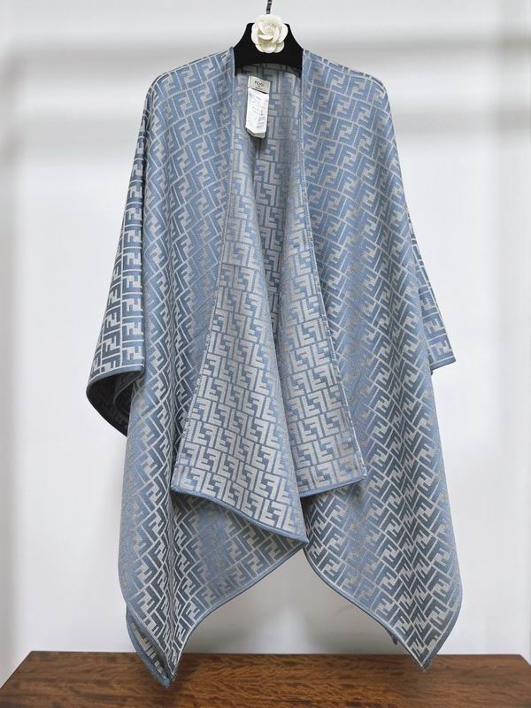 Fendi cloak E38 (22)