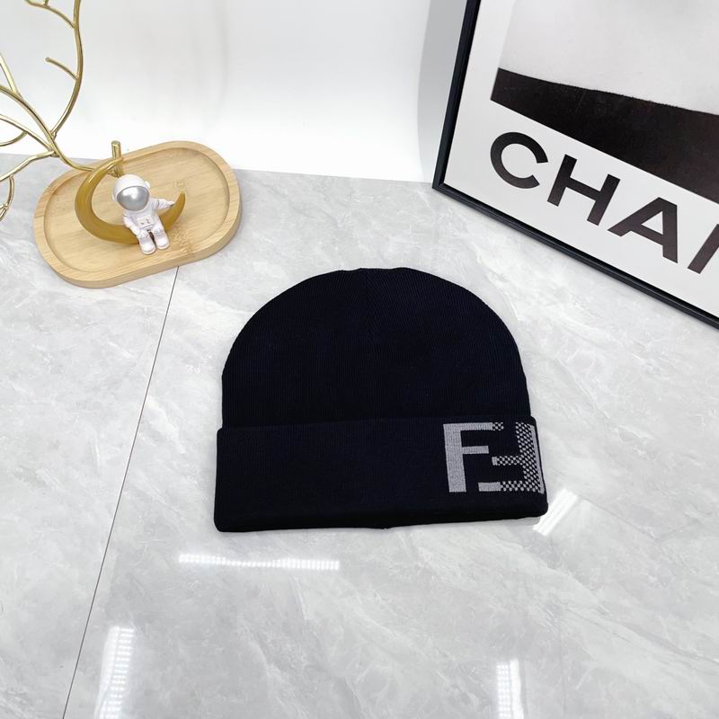 Fendi hat dx (2006)