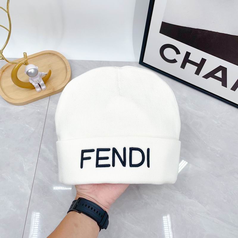 Fendi hat dx (2018)