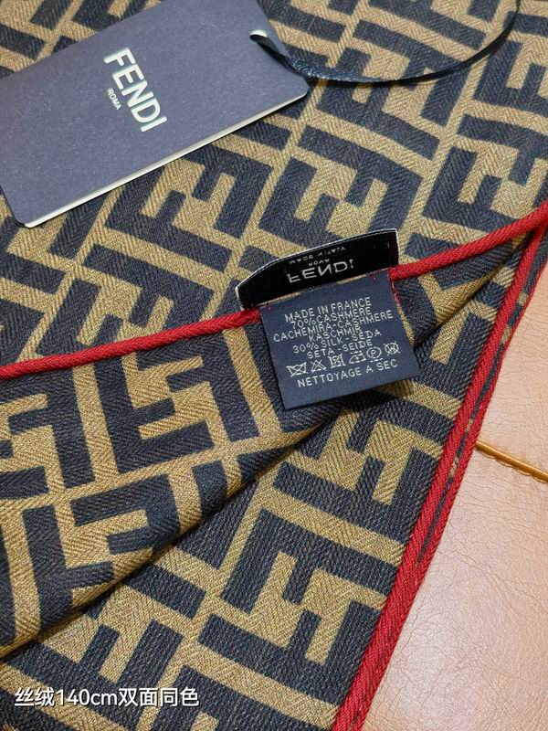 Fendi scarf 140X140cm 70%羊绒30%真丝 E50 (13)