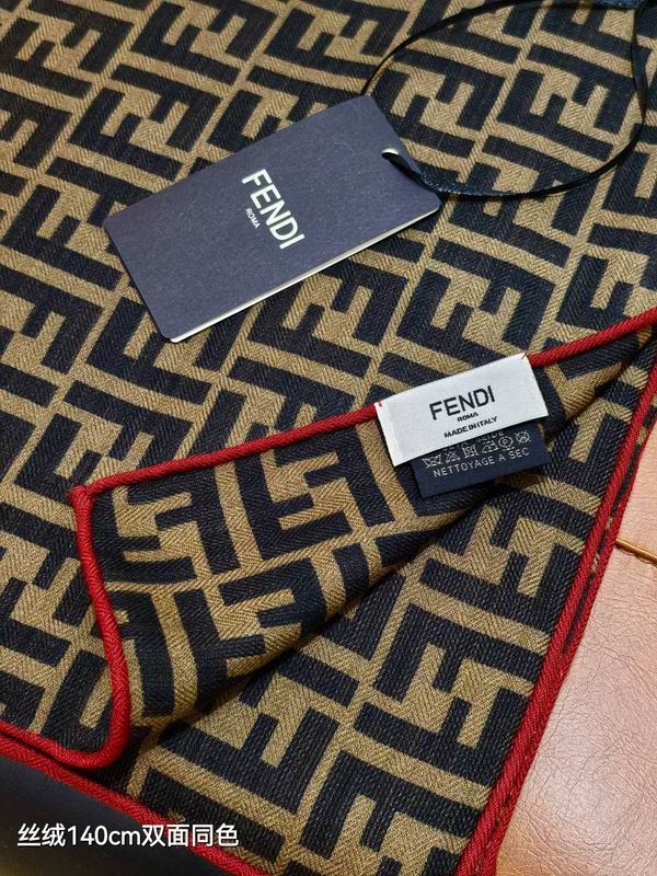 Fendi scarf 140X140cm 70%羊绒30%真丝 E50 (14)