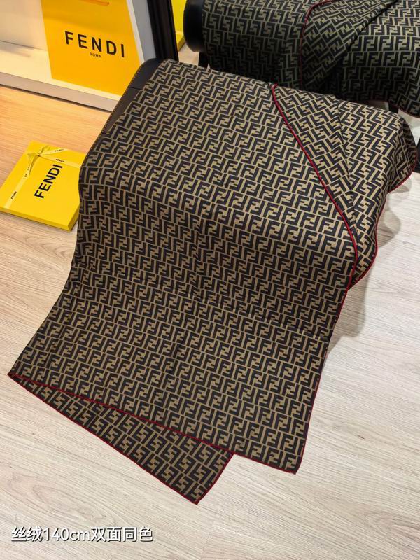 Fendi scarf 140X140cm 70%羊绒30%真丝 E50 (16)