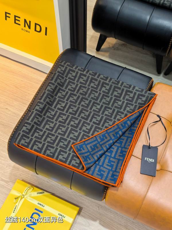 Fendi scarf 140X140cm 70%羊绒30%真丝 E50 (26)