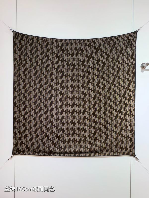 Fendi scarf 140X140cm 70%羊绒30%真丝 E50 (9)