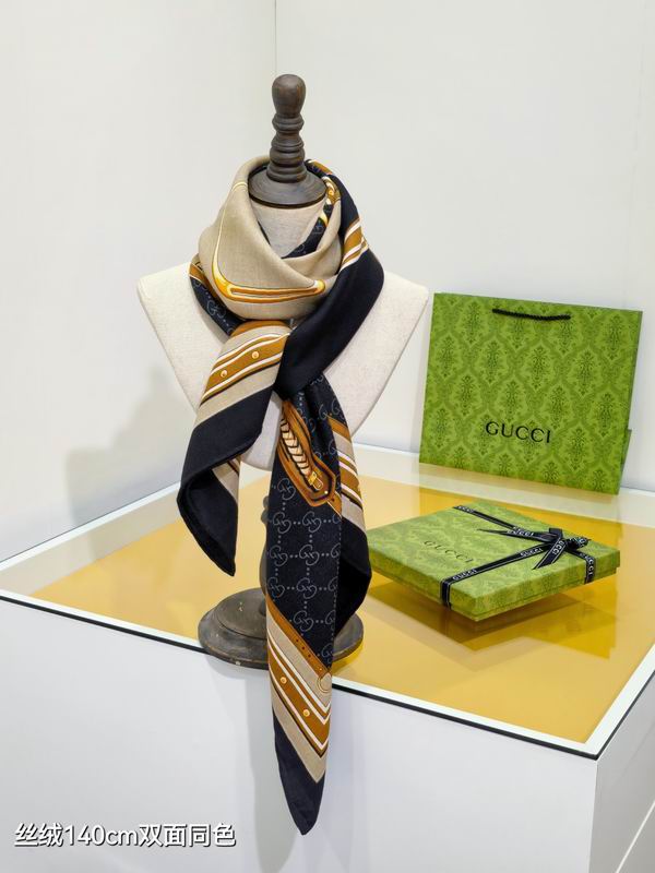 Gucci 140X140cm 70%羊绒30%真丝 E29 (2)