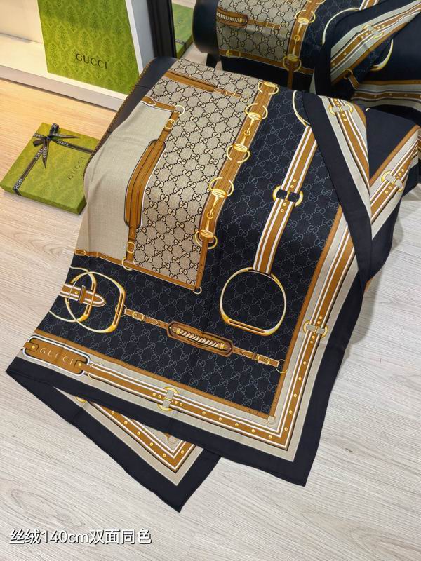 Gucci 140X140cm 70%羊绒30%真丝 E29 (6)