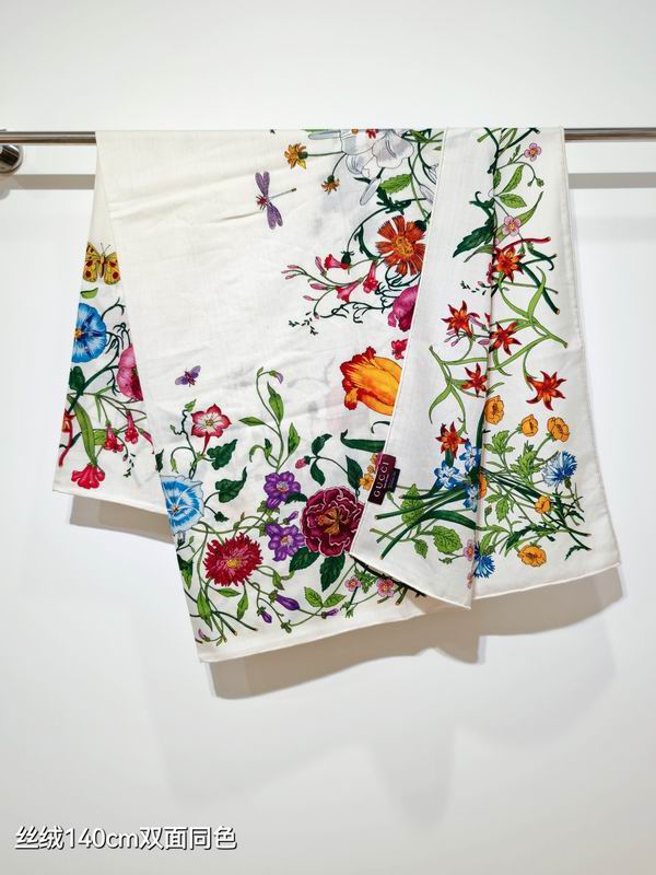 Gucci 140X140cm 70%羊绒30%真丝 E37 (3)
