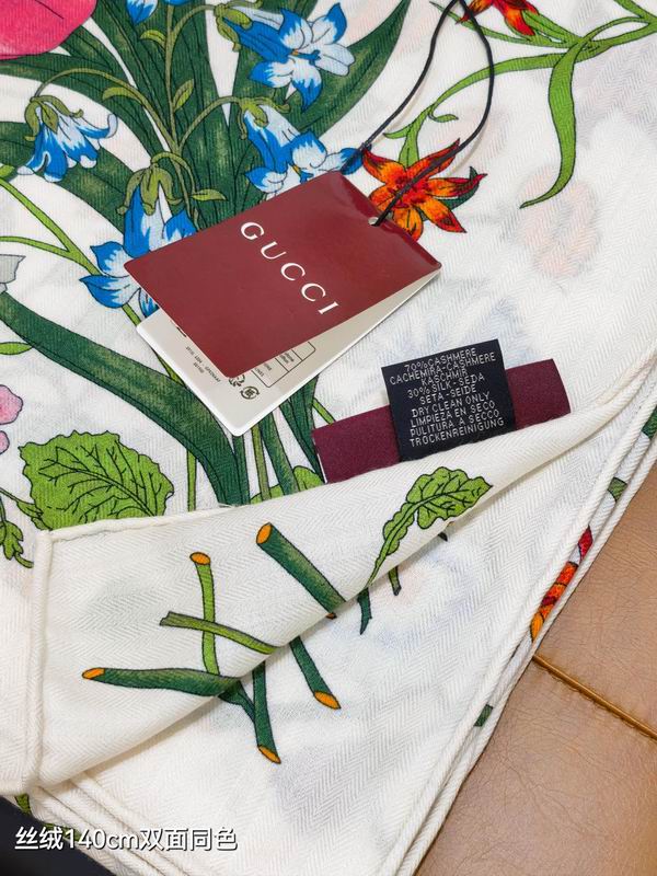 Gucci 140X140cm 70%羊绒30%真丝 E37 (4)