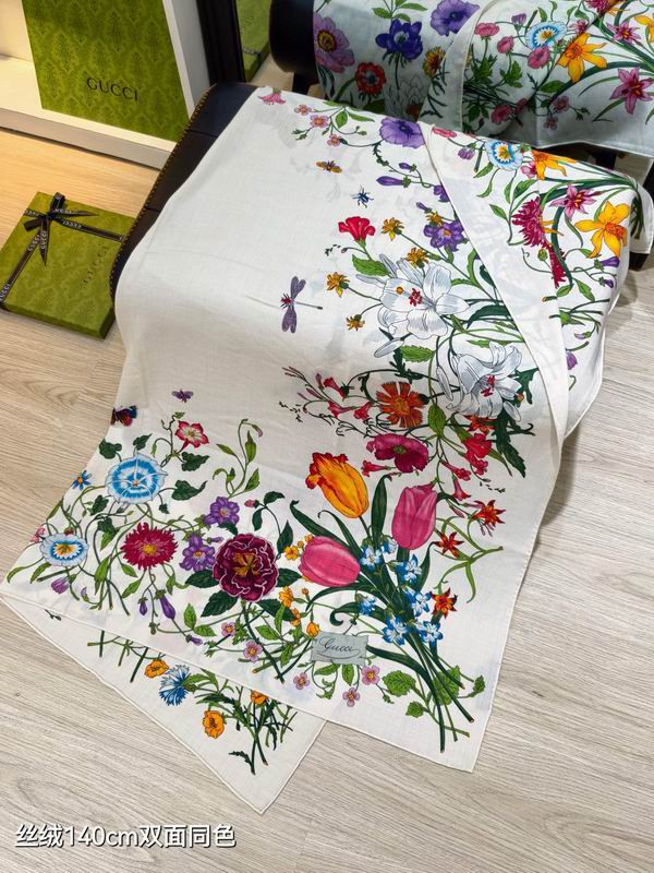 Gucci 140X140cm 70%羊绒30%真丝 E37 (6)