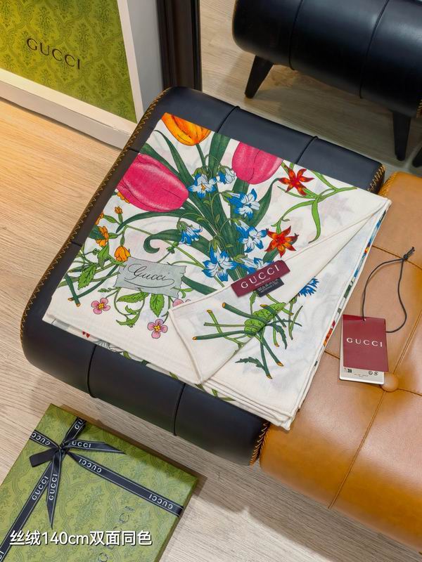 Gucci 140X140cm 70%羊绒30%真丝 E37 (7)