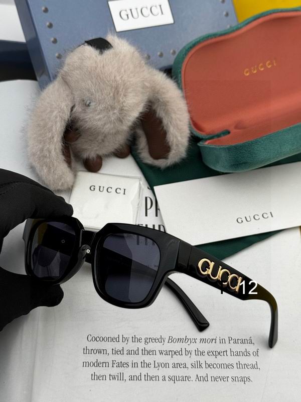 Gucci G1232 J03