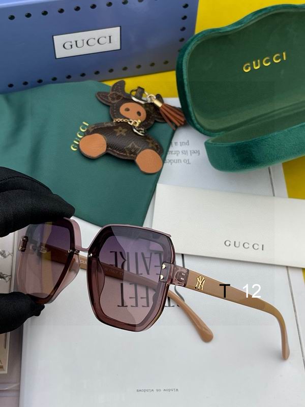 Gucci G2400 J06