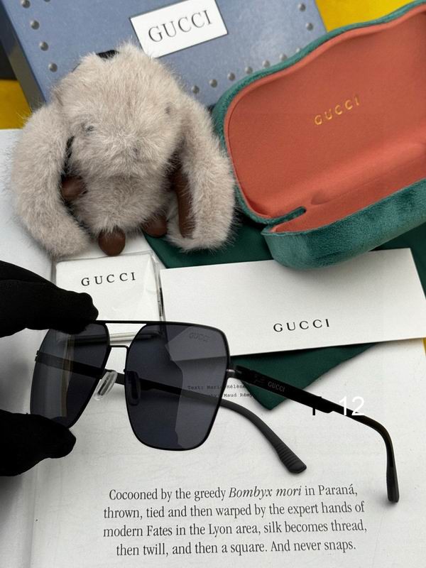Gucci G711 J06