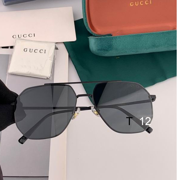 Gucci G8011 J01