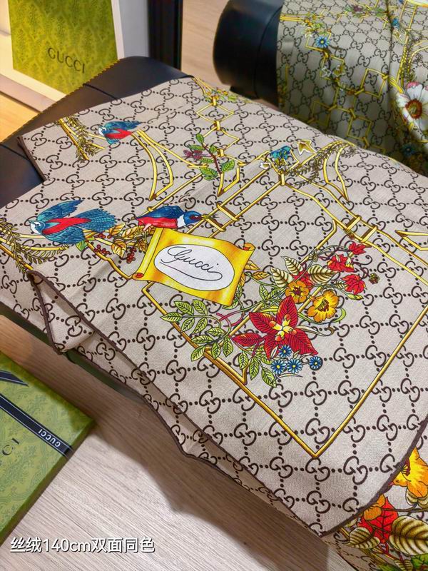 Gucci Scarf 140X140cm 70%羊绒30%真丝 E15 (13)