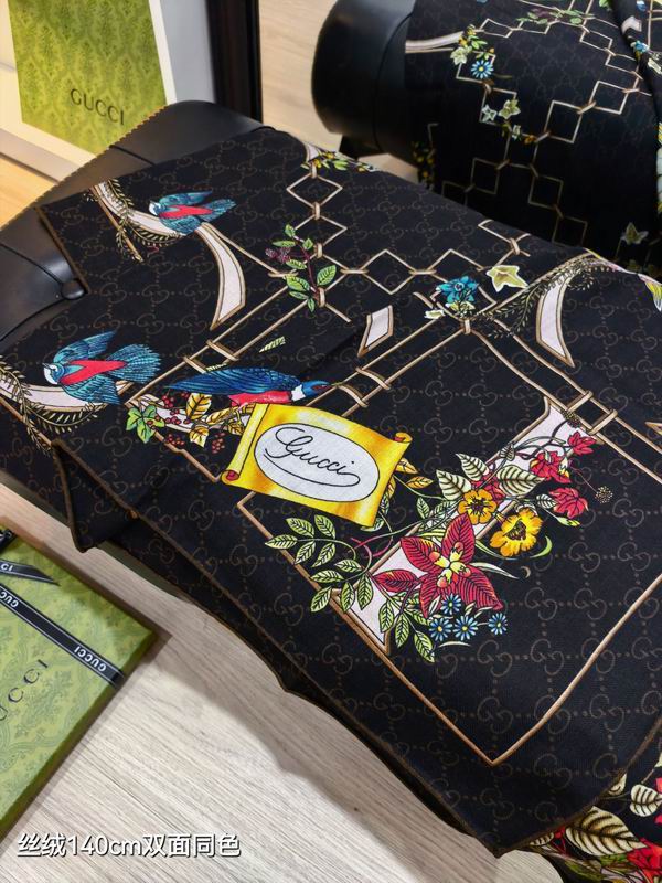 Gucci Scarf 140X140cm 70%羊绒30%真丝 E15 (5)