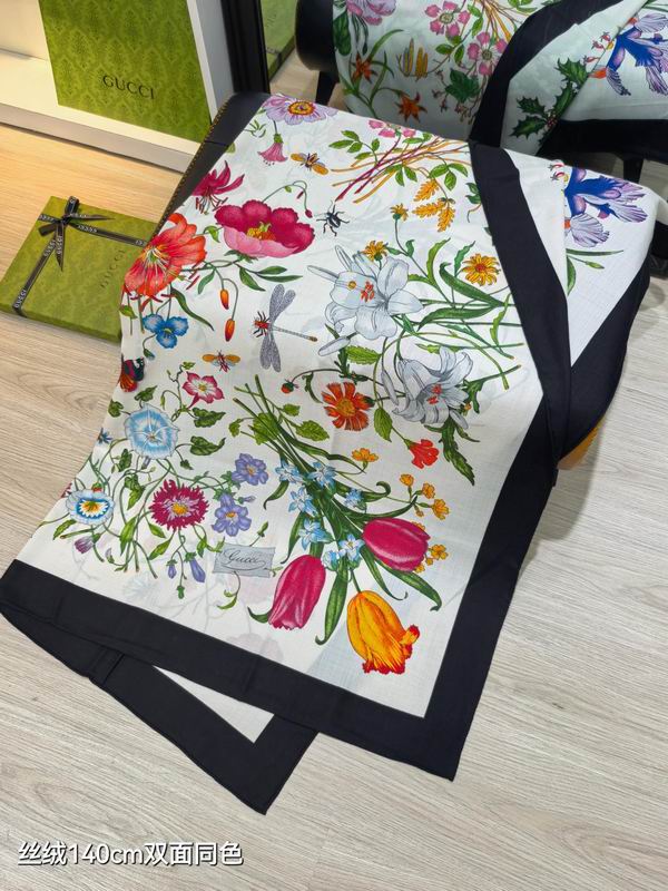 Gucci Scarf 140X140cm 70%羊绒30%真丝 E20 (14)