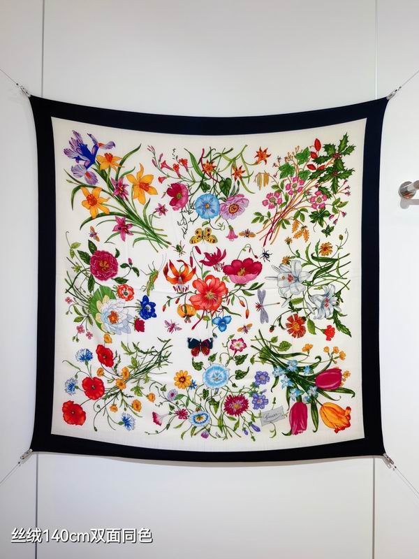 Gucci Scarf 140X140cm 70%羊绒30%真丝 E20 (16)