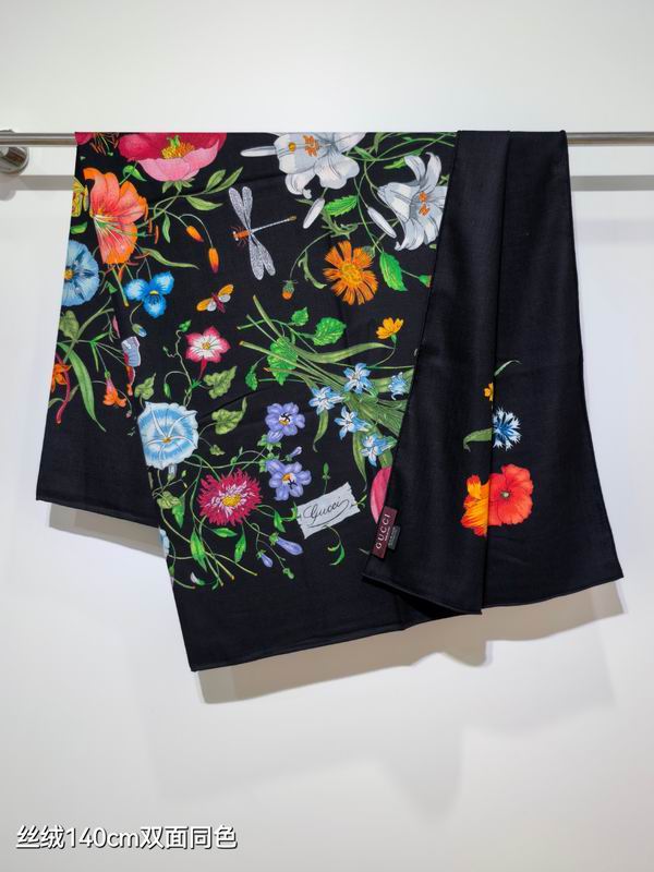 Gucci Scarf 140X140cm 70%羊绒30%真丝 E20 (3)