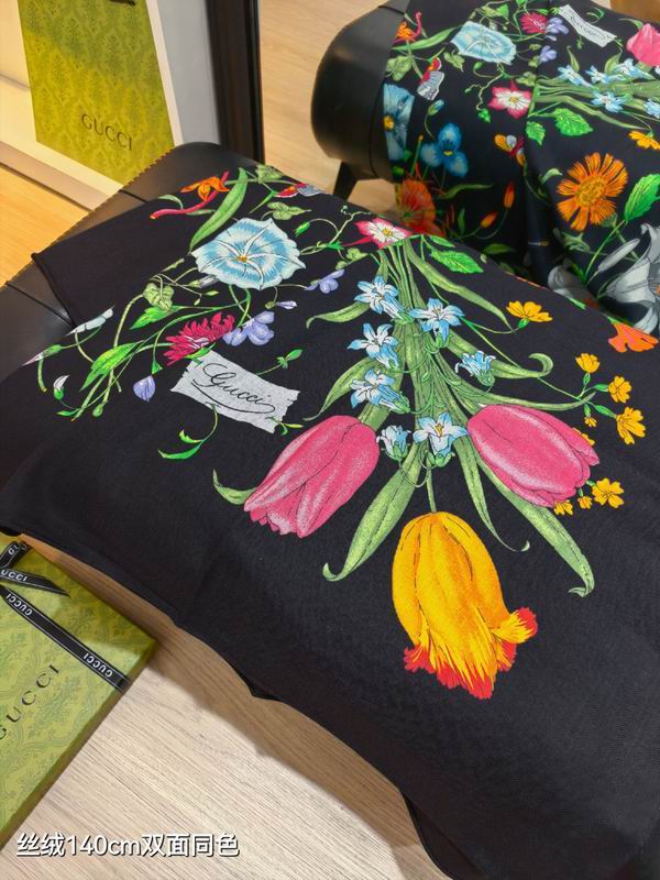 Gucci Scarf 140X140cm 70%羊绒30%真丝 E20 (5)