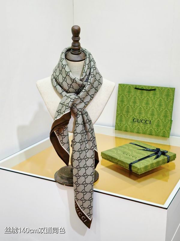 Gucci Scarf 140X140cm 70%羊绒30%真丝 E36  (10)