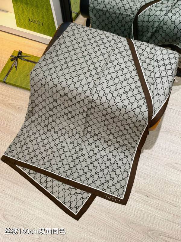 Gucci Scarf 140X140cm 70%羊绒30%真丝 E36  (14)